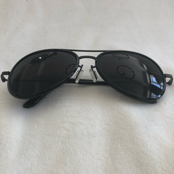 Maui Jim Aviators EUC - Picture 4 of 10